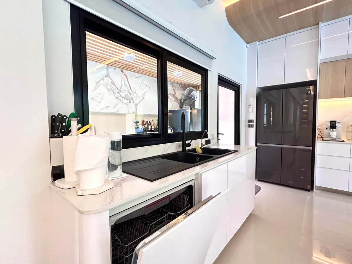 3 Bedroom 4 Bathroom House at Garden Ville 8 photo 8