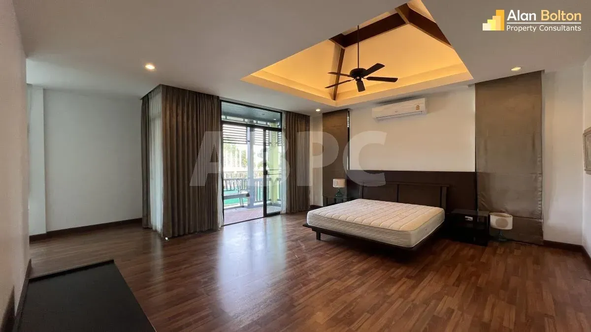 4 Bed 4 Bath in East Pattaya HS5184 photo 16
