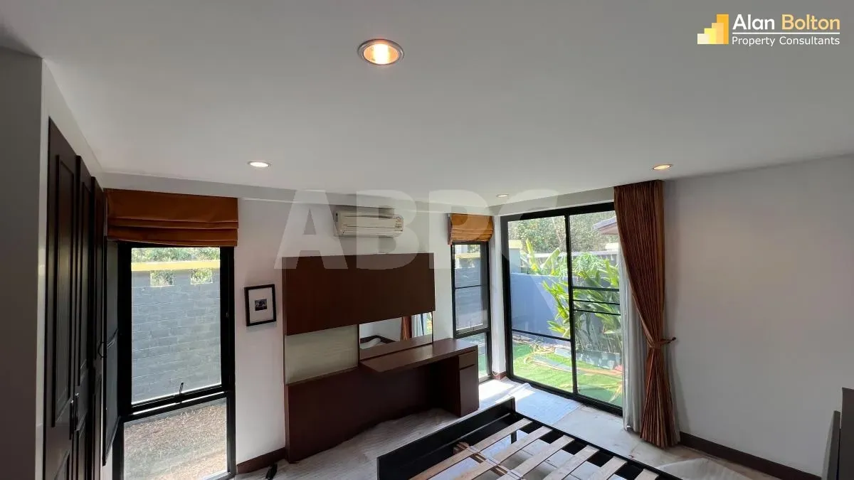 4 Bed 4 Bath in East Pattaya HS5184 photo 8