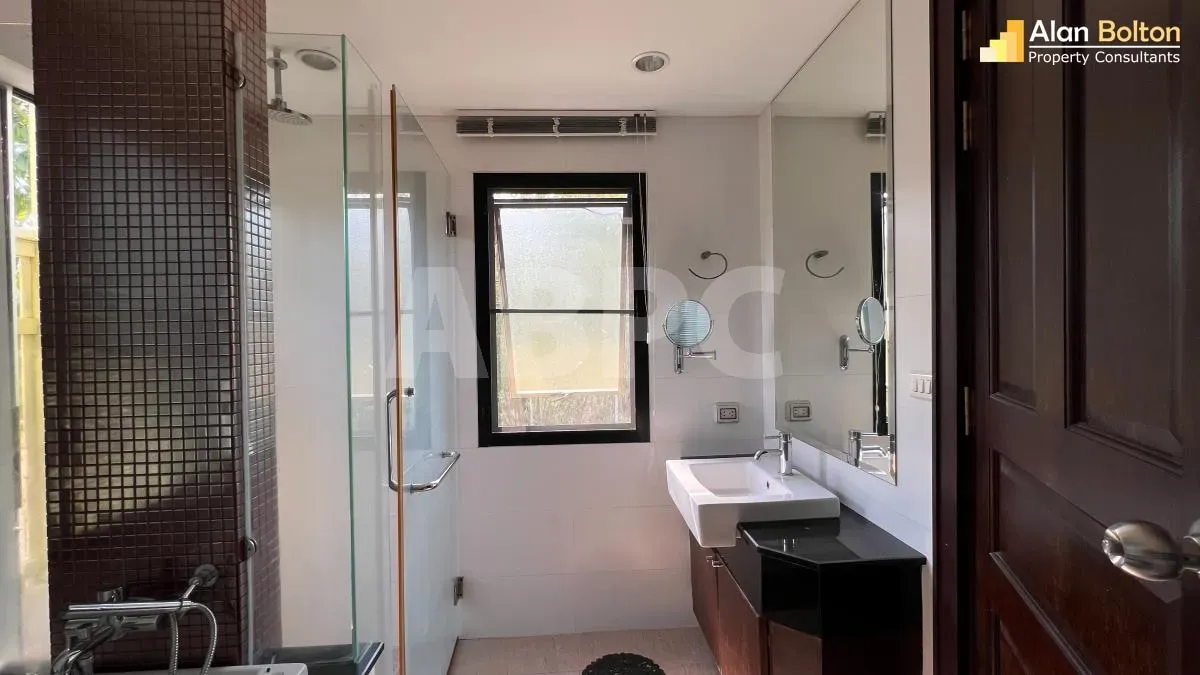 4 Bed 4 Bath in East Pattaya HS5184 photo 19