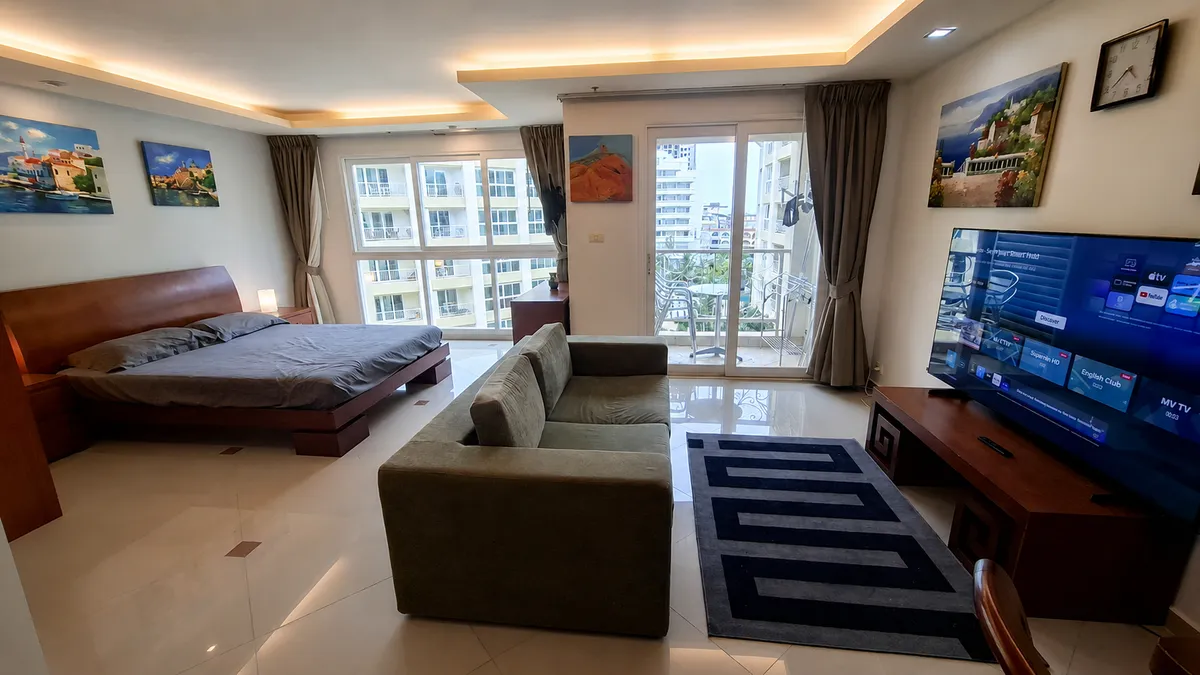 Spacious 40 Sqm Studio for Rent at City Garden Pattaya photo 13