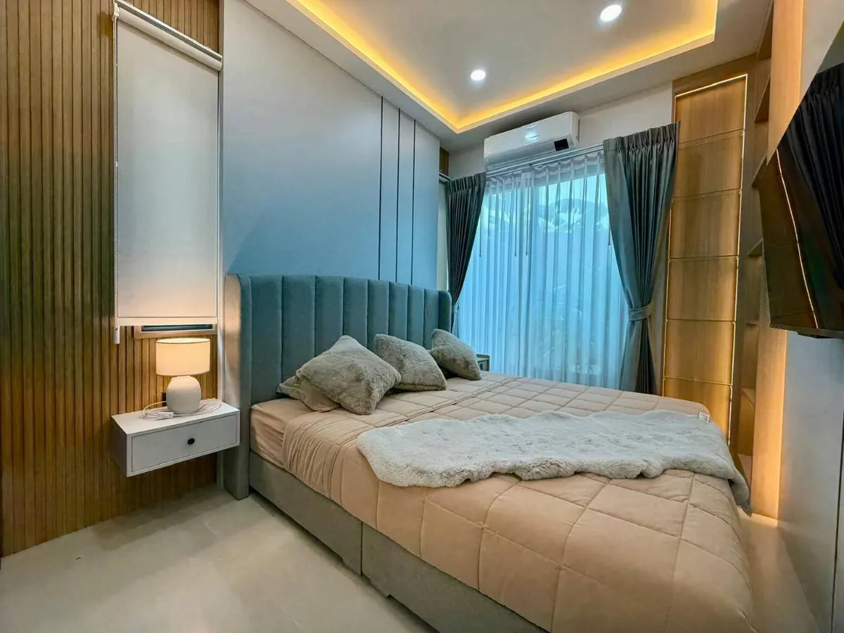 Pool Villa Soi Chaloem Prakiat photo 9