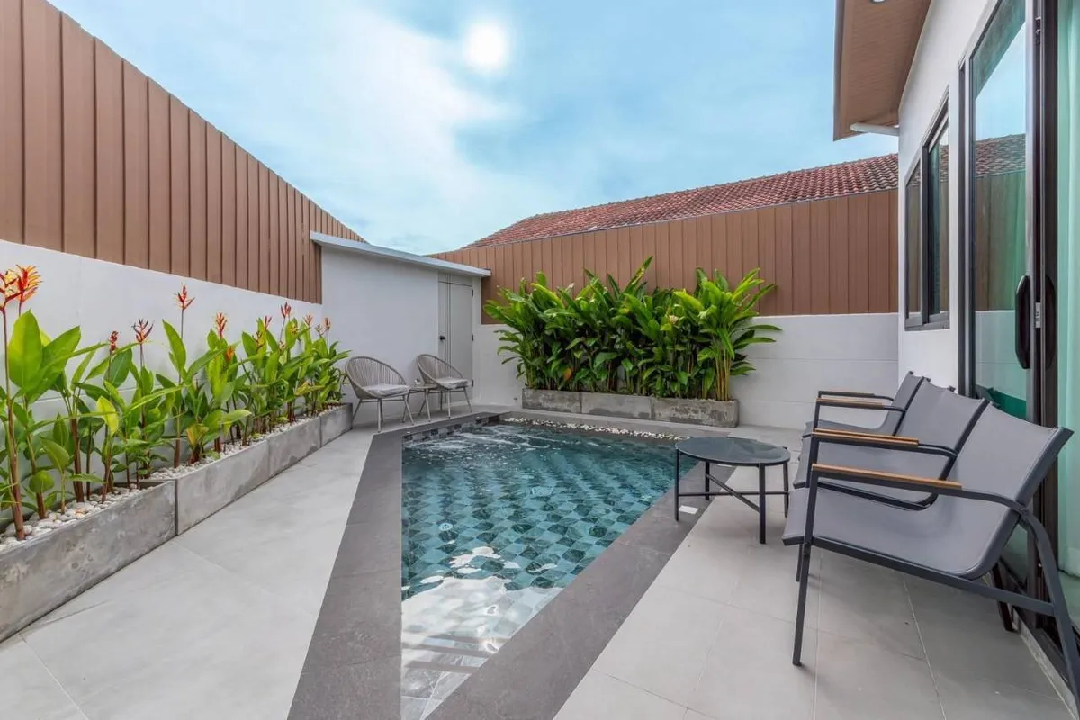 Pool Villa Soi Chaloem Prakiat photo 2