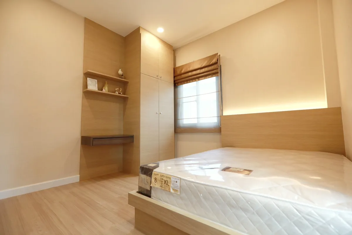 3 Bed 4 Bath For Rent near Regents School photo 9
