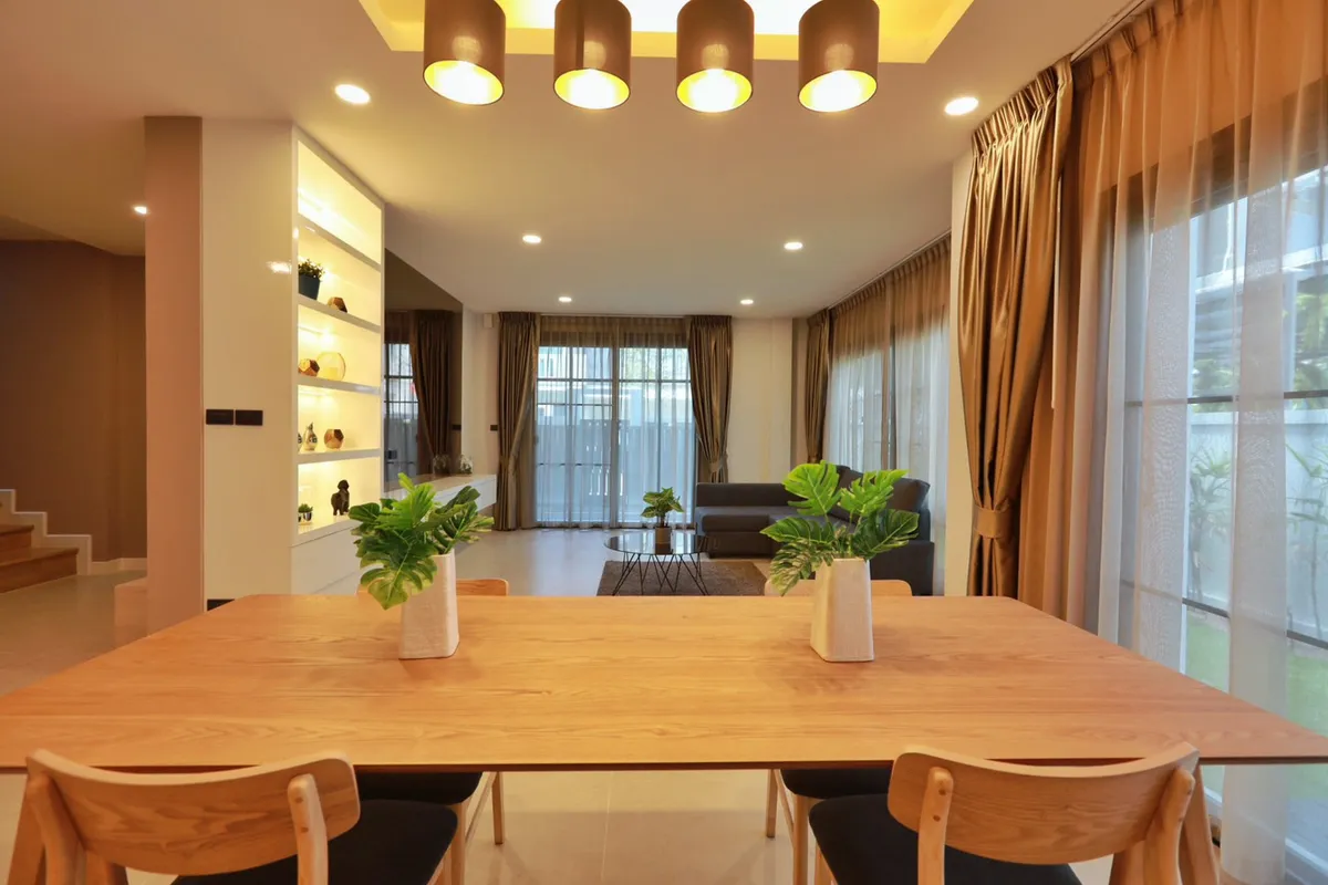 3 Bed 4 Bath For Rent near Regents School photo 4