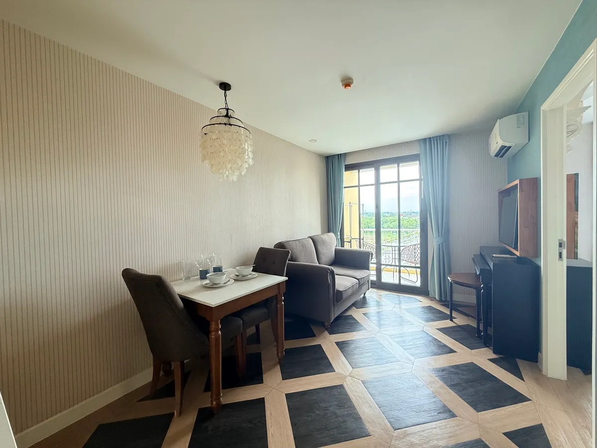 Espana Condo Resort 1 bedroom for rent photo 3