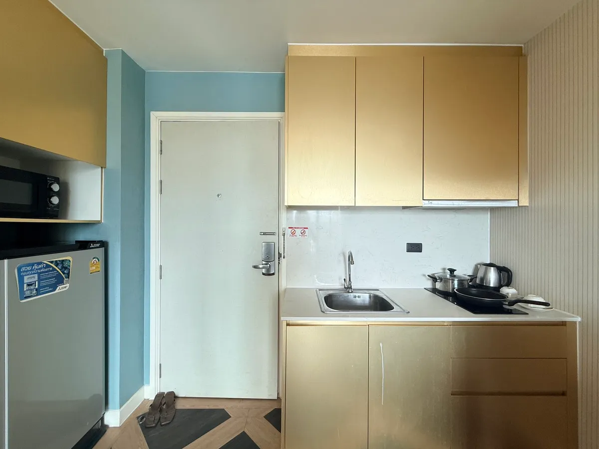 Espana Condo Resort 1 bedroom for rent photo 4