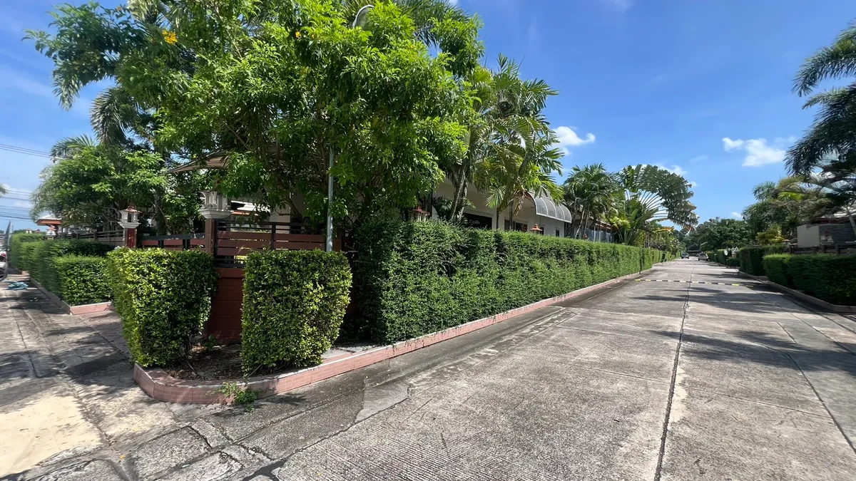Corner house Pool villa 2 Bedrooms 2 Bathrooms in Na jomtien photo 8