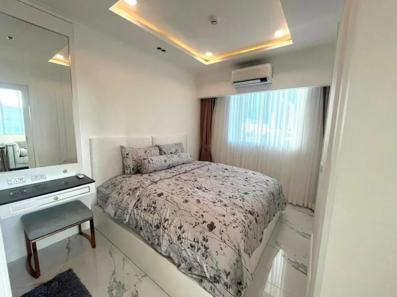 Corner unit 1 Bed For Sale in the heart of Jomtien photo 6