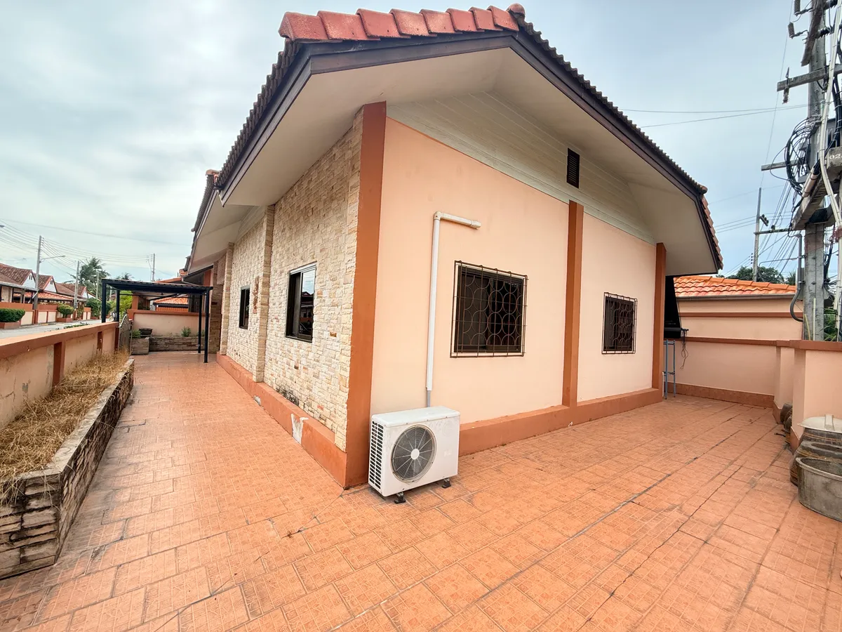 Pet-Friendly House for Rent in Huay Yai photo 3