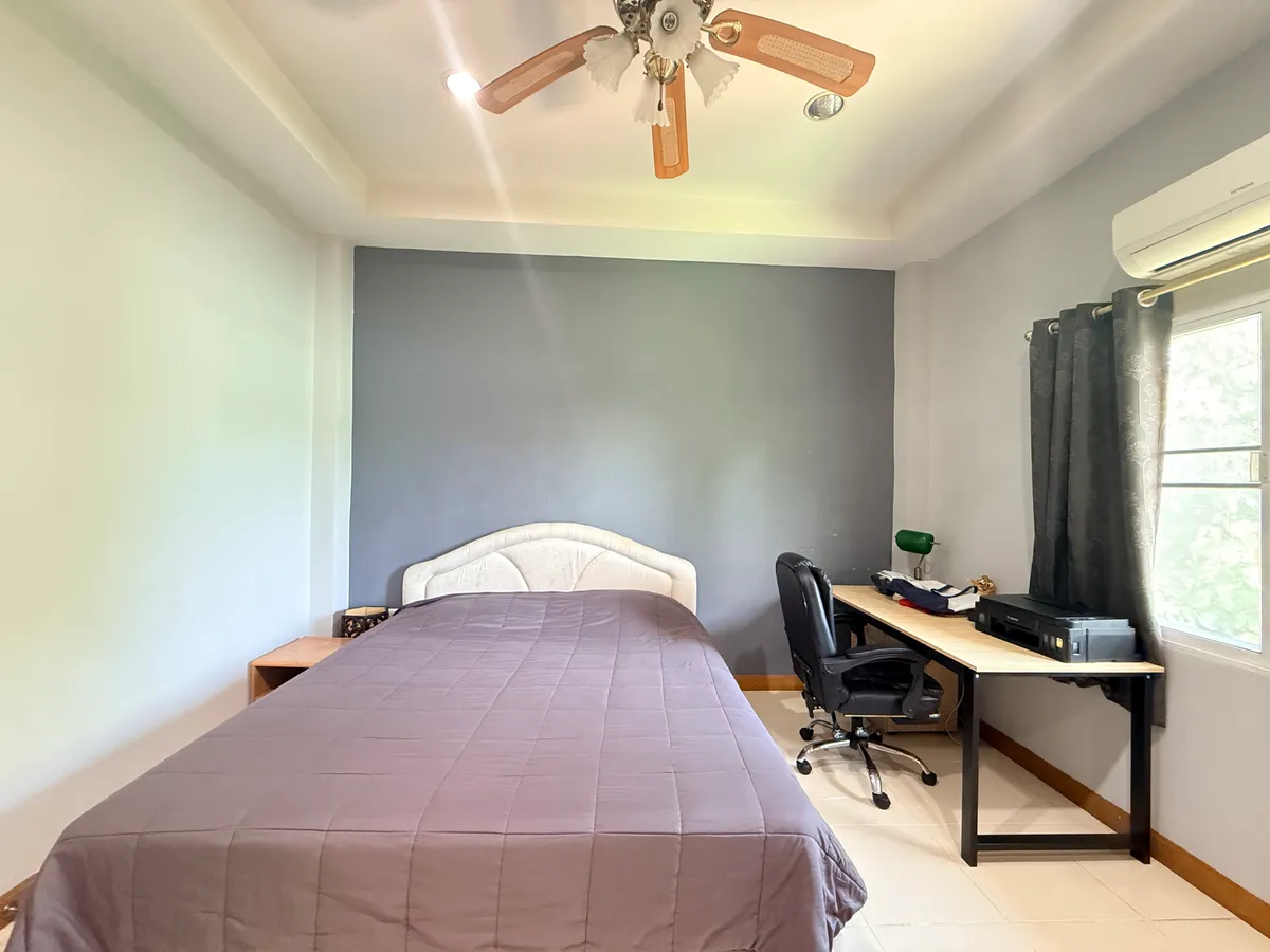 Pet-Friendly House with a Private Pool photo 18