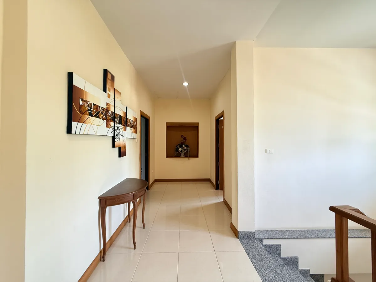 Pet-Friendly House with a Private Pool photo 16