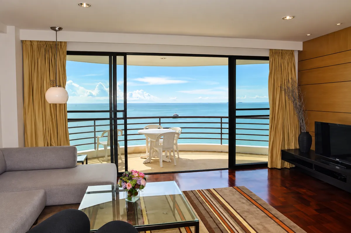 Royal Cliff photo 2