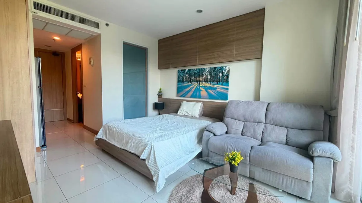 Studio at Riviera wongamat for rent photo 5