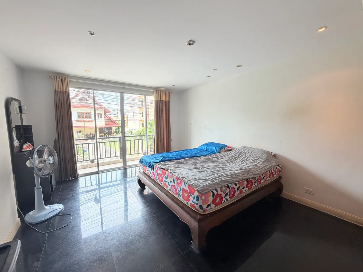 1 Minute to Jomtien Beach Condo For Sale photo 9