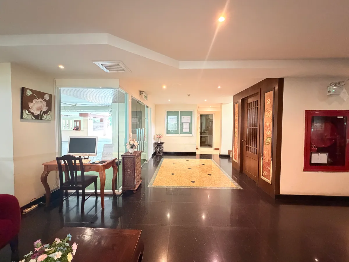 1 Minute to Jomtien Beach Condo For Sale photo 4