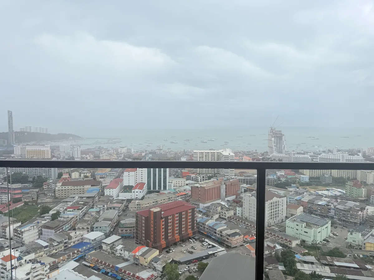 2 bedrooms For Sale Or Rent In Central Pattaya