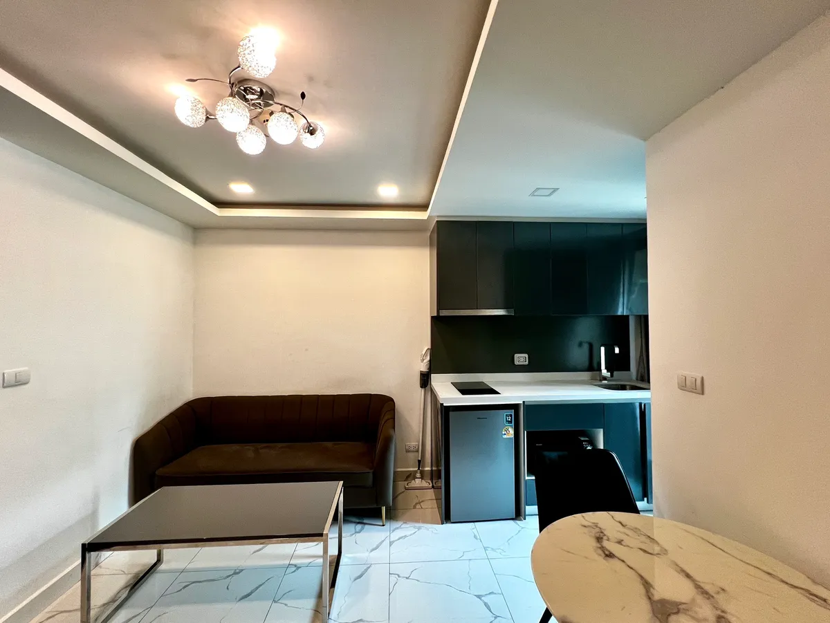 One Bedroom Condo For rent In Prahtamnak photo 4