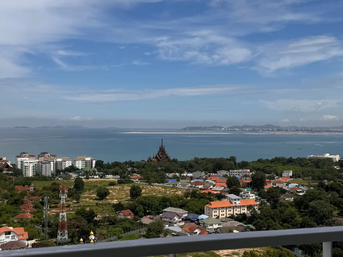 Large 72 Sqm Temple Ocean View 1 Bed 2 Bath Condo For Sale In Wongamat
