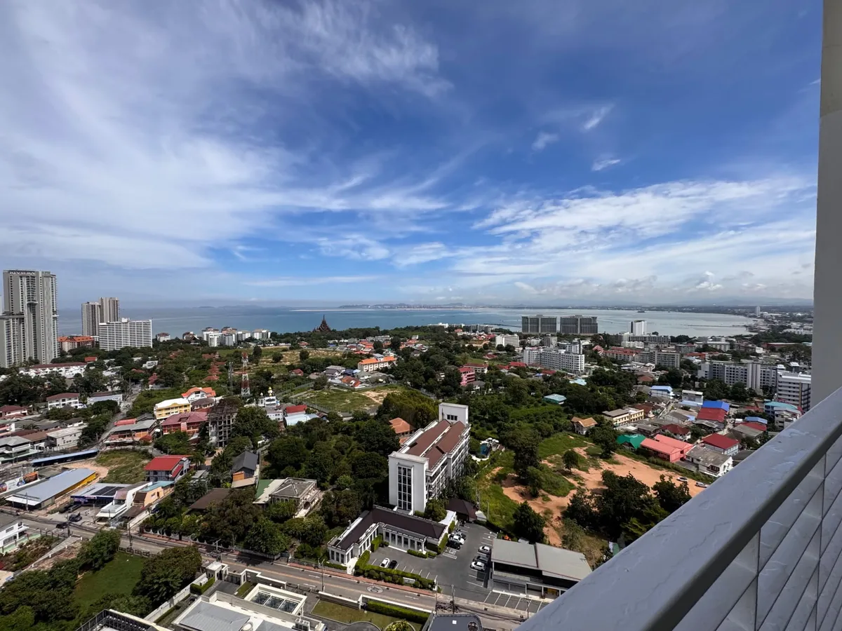 Large 72 Sqm Temple Ocean View 1 Bed 2 Bath Condo For Sale In Wongamat photo 3