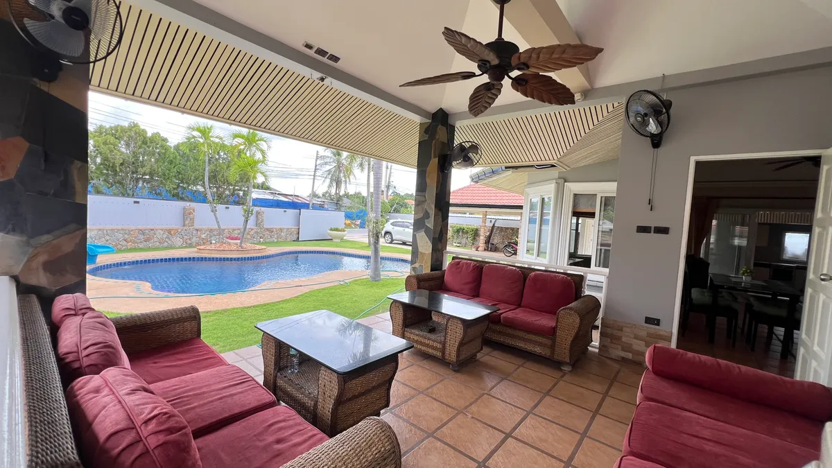 Pool villa 4 Bedrooms 3 Bathrooms in East pattaya photo 7