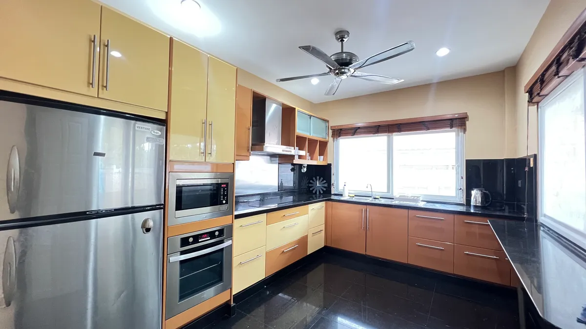 Pool villa 4 Bedrooms 3 Bathrooms in East pattaya photo 8
