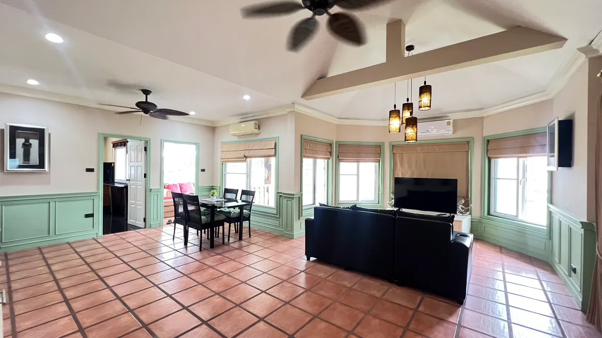 Pool villa 4 Bedrooms 3 Bathrooms in East pattaya photo 16