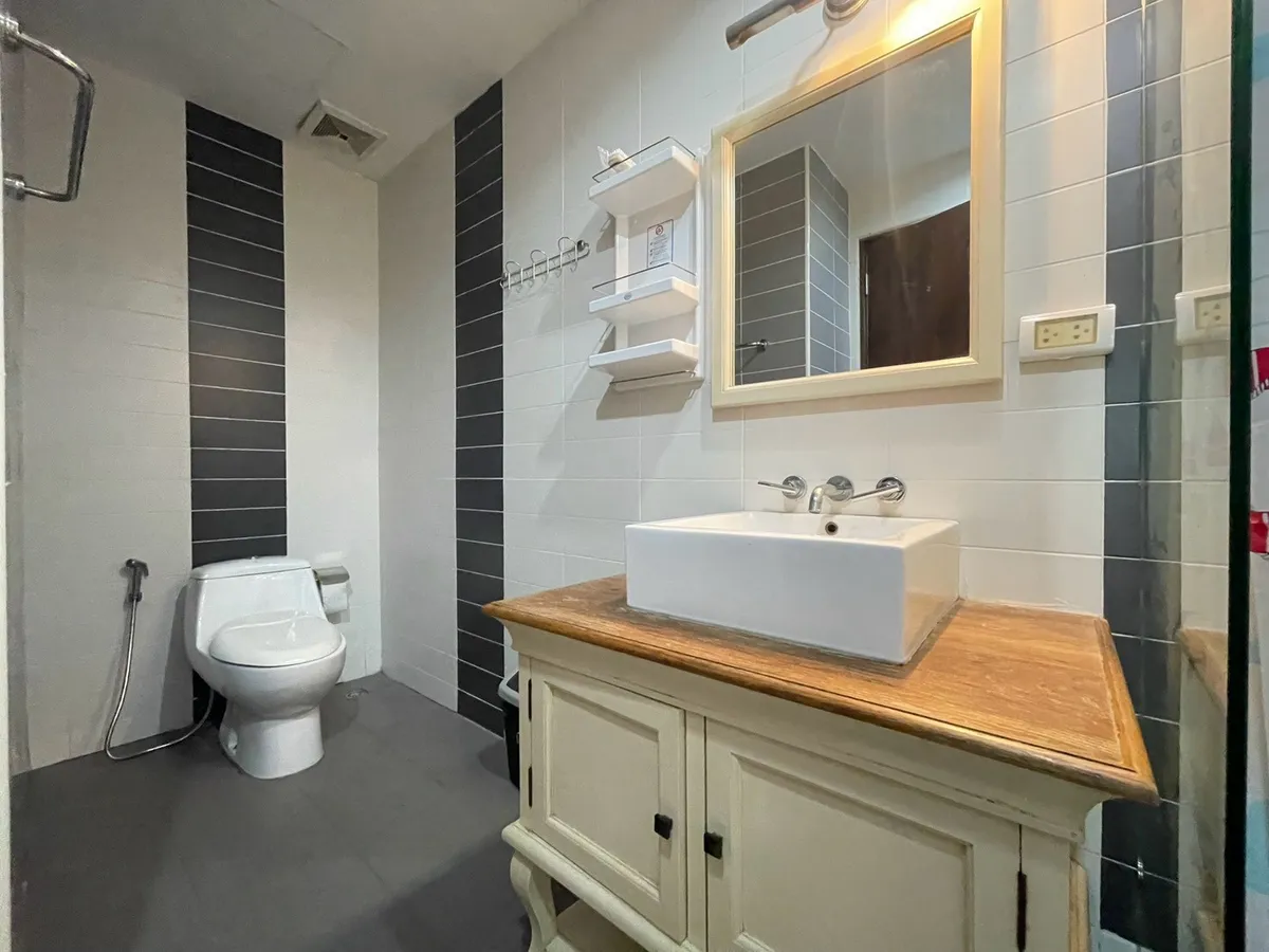 Beautiful 1 bed for sale at The Clubhouse photo 12
