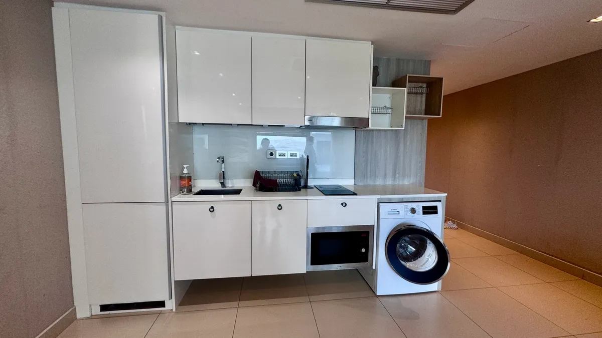 1 Bedroom 1 Bathroom For rent in The Sands Condo photo 6