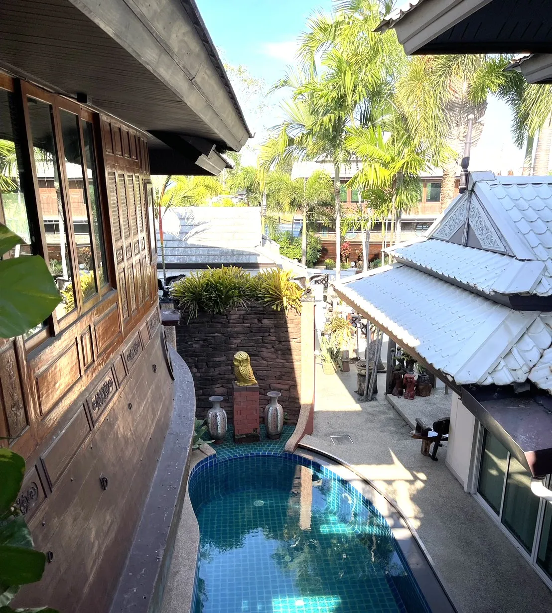 Royal Boat Pool Villa Pattaya
