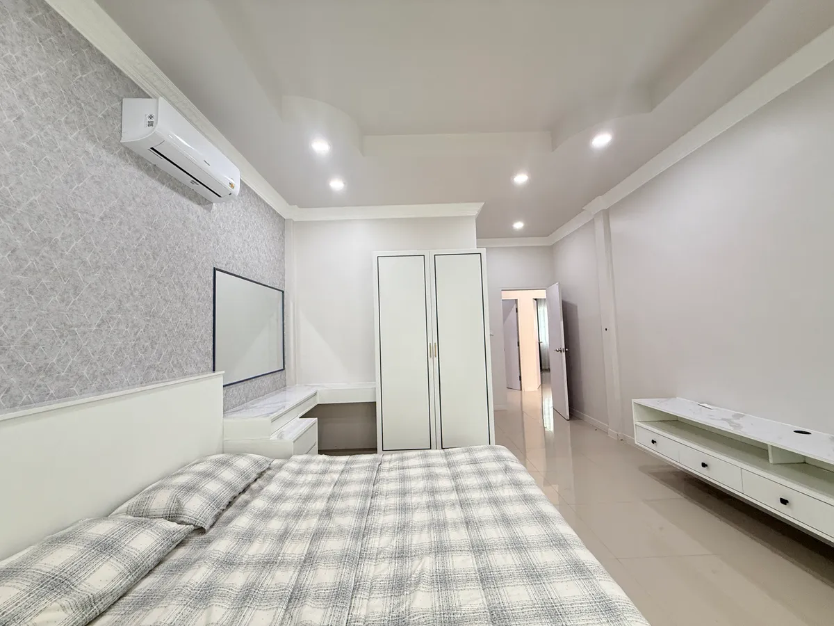 3 Bedroom House For Rent In East Pattaya photo 6