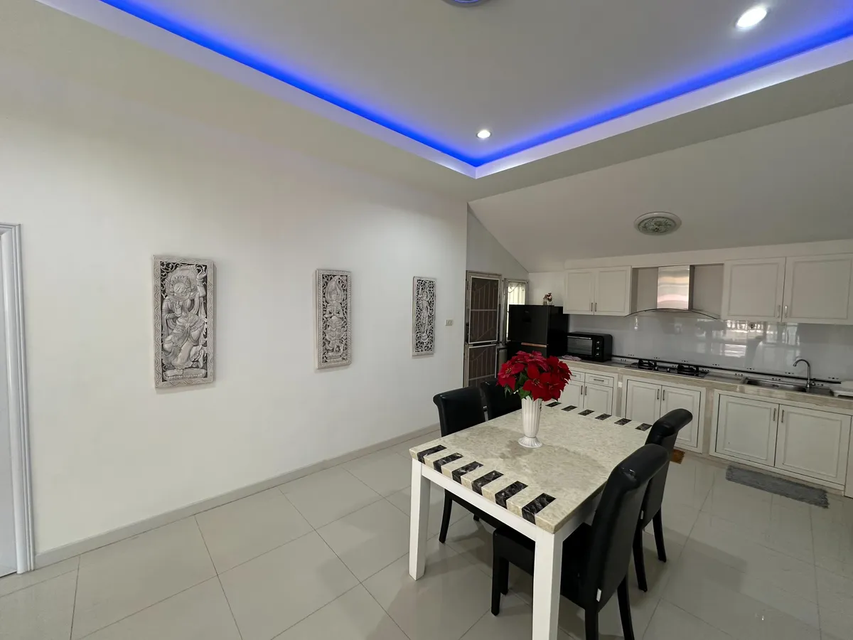 3 Bedroom House For Sale In East Pattaya photo 9