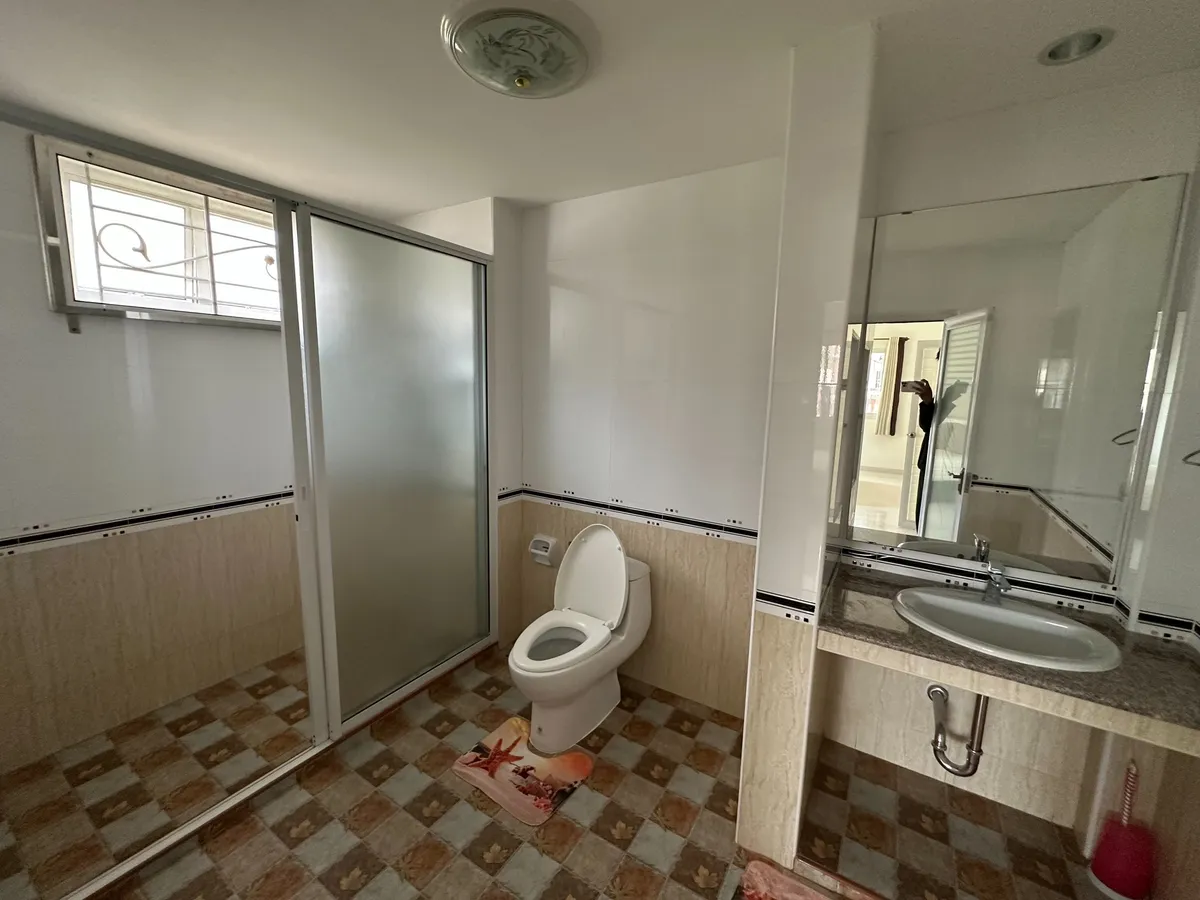 3 Bedroom House For Sale In East Pattaya photo 18
