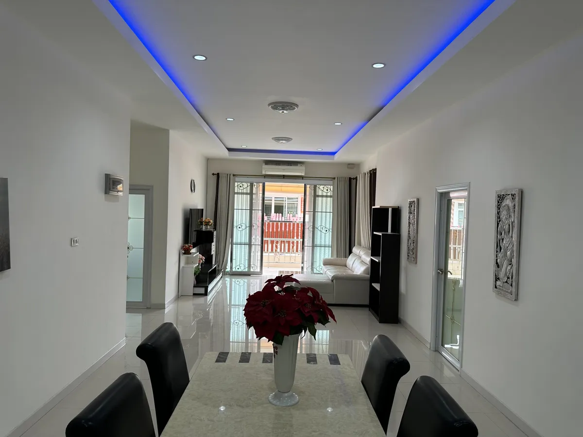 3 Bedroom House For Sale In East Pattaya photo 22