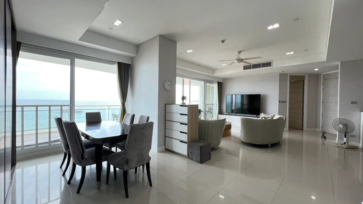 Sea view 3 Bedrooms 5 Bathrooms in Jomtien photo 8