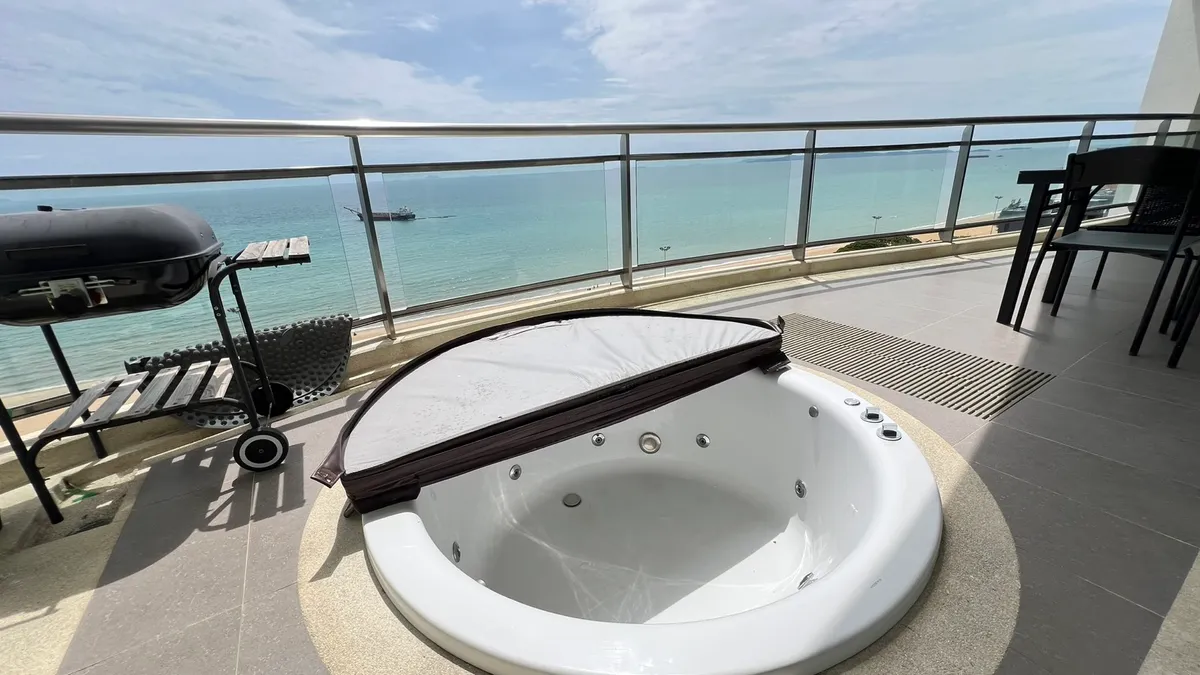 Sea view 3 Bedrooms 5 Bathrooms in Jomtien photo 4