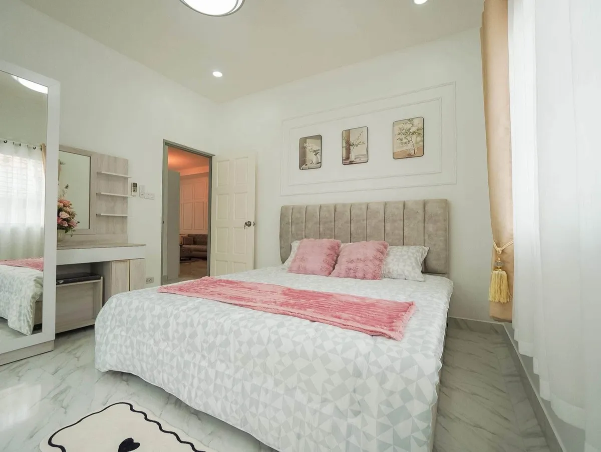 4 Bedroom 3 Bathroom For Sale in Raviporn City Home Village photo 14