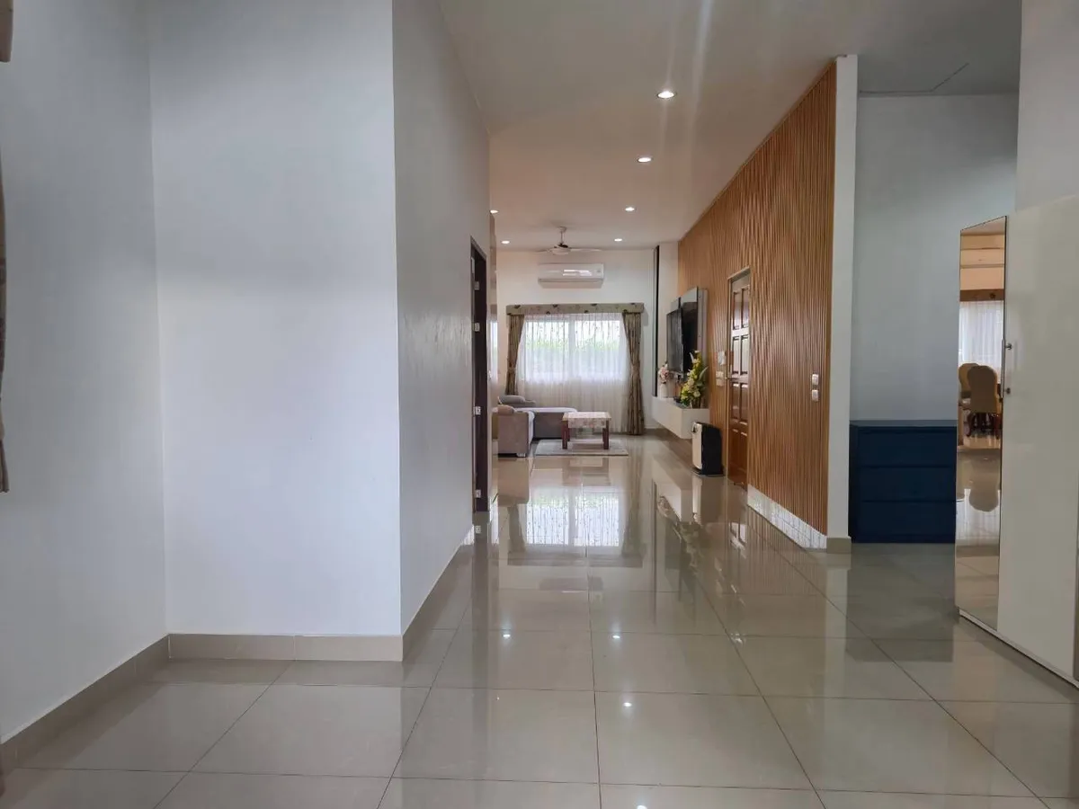 3 Bedroom , 2 Bathroom Baan Panalee photo 3