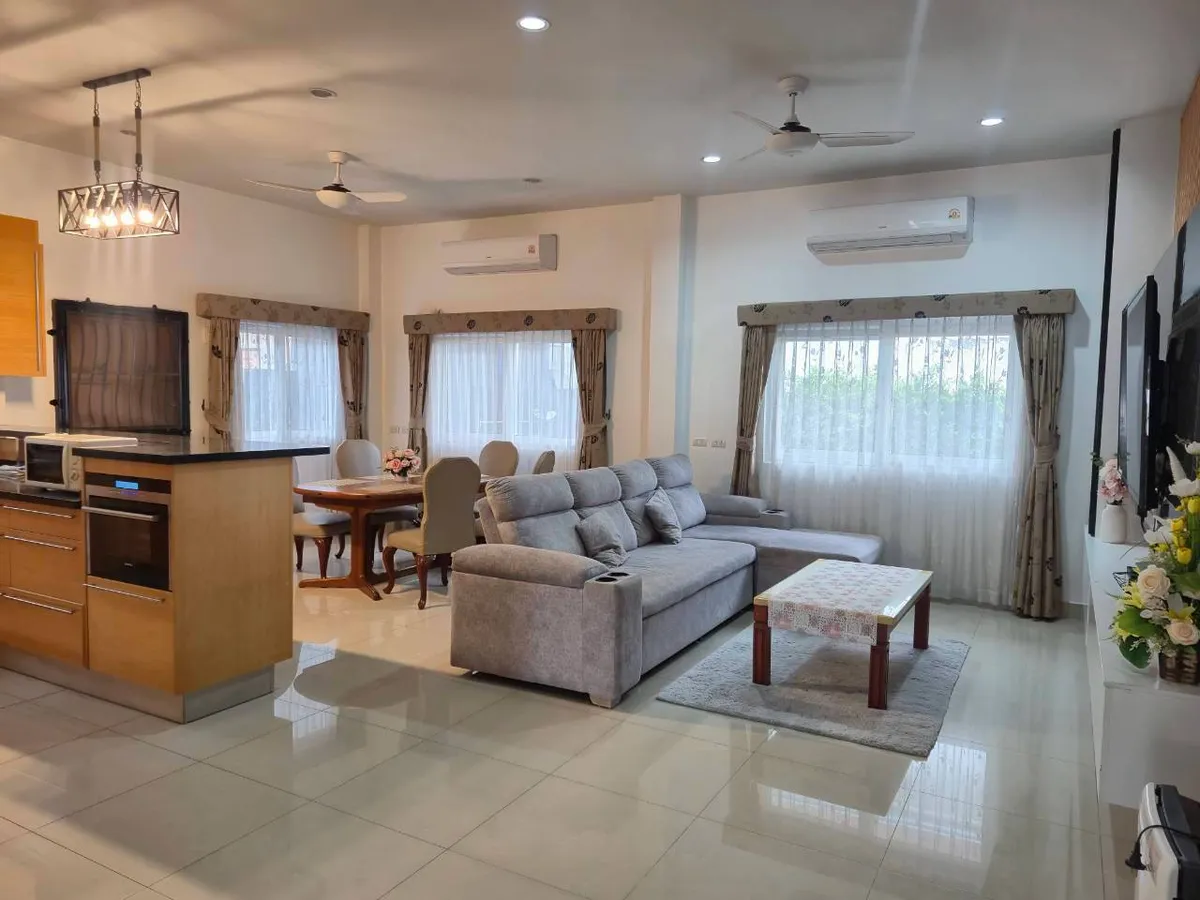 3 Bedroom , 2 Bathroom Baan Panalee photo 4