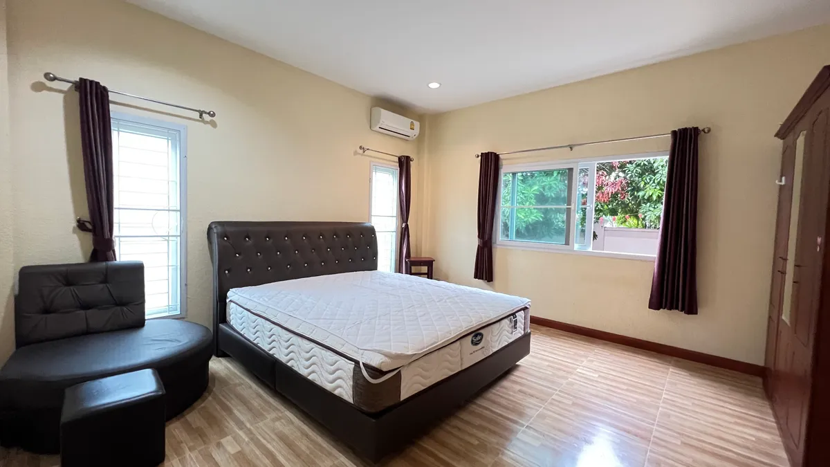 Pool villa for rent 4 Bedrooms 4 Bathrooms in East pattaya photo 25