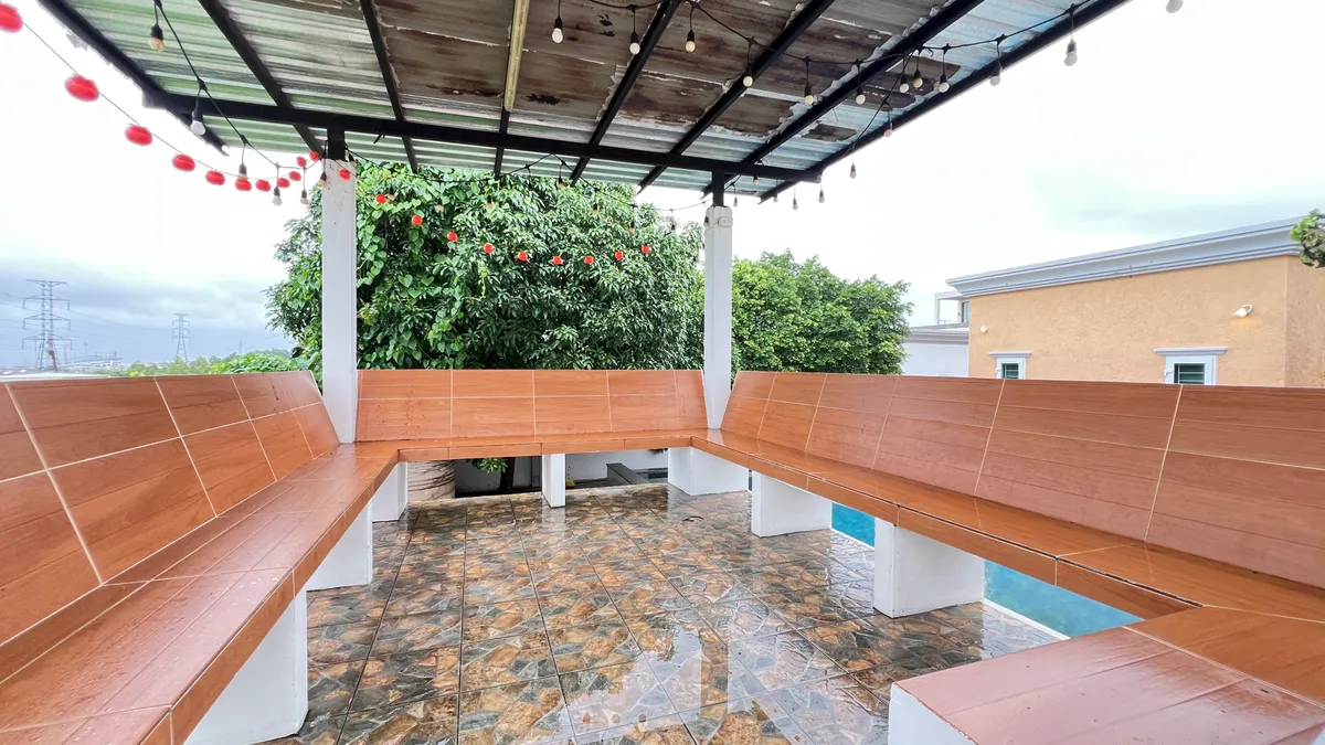Pool villa for rent 4 Bedrooms 4 Bathrooms in East pattaya photo 3