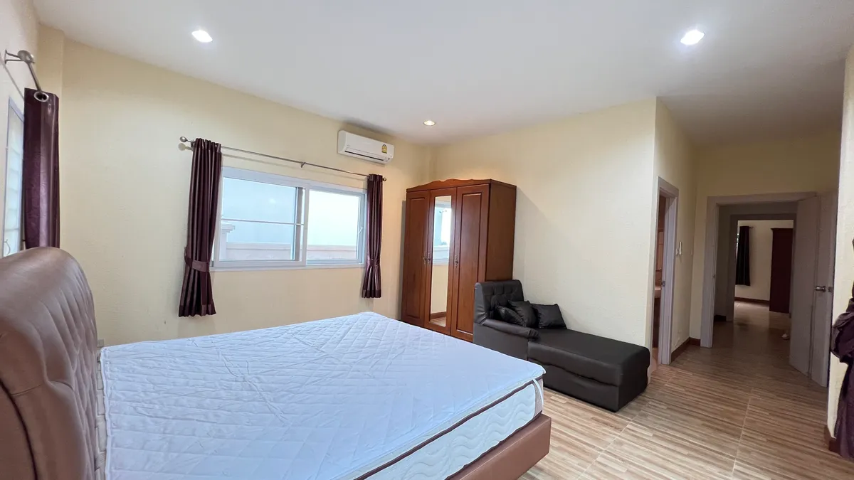 Pool villa for rent 4 Bedrooms 4 Bathrooms in East pattaya photo 21