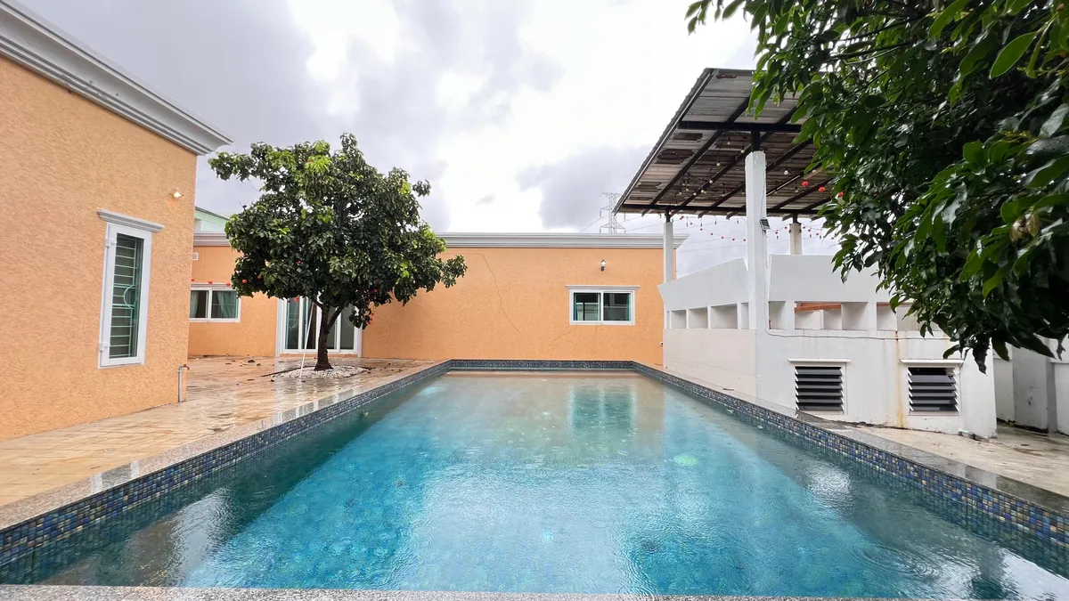 Pool villa for rent 4 Bedrooms 4 Bathrooms in East pattaya photo 6