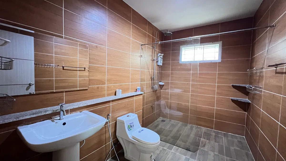 Pool villa for rent 4 Bedrooms 4 Bathrooms in East pattaya photo 20