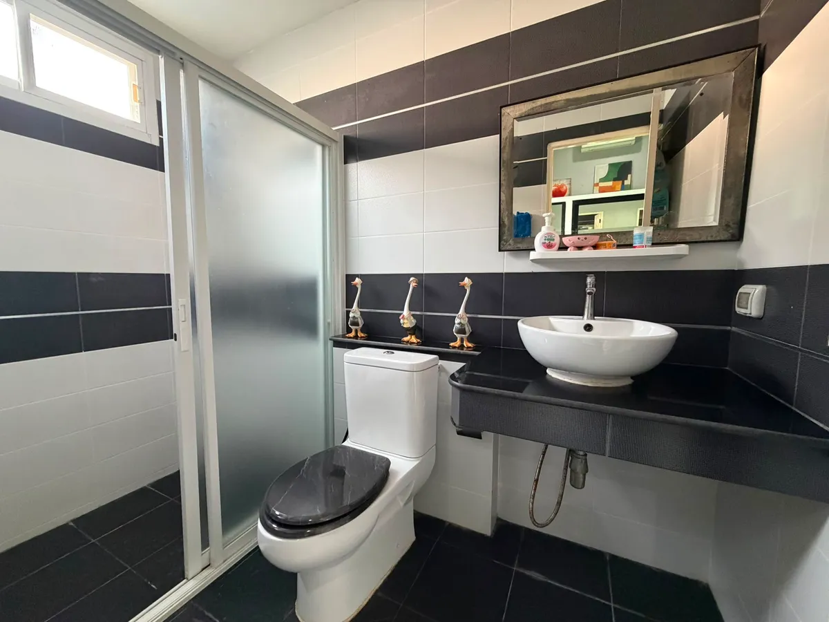 Spacious Four-Bedroom Three-Bathroom Pool Villa in Quiet Bang Saray Village Close to the Beach for Sale photo 12