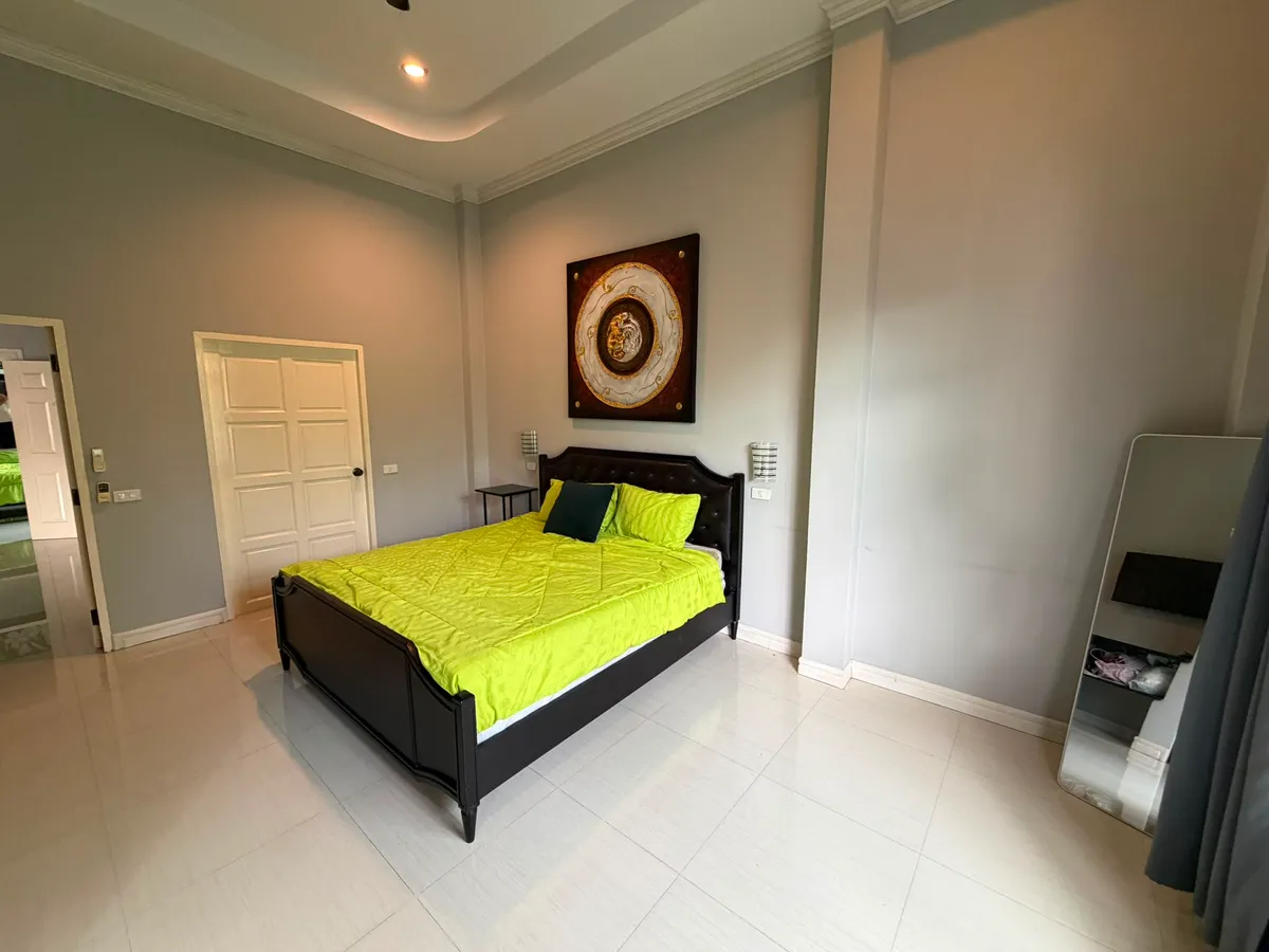 Spacious Four-Bedroom Three-Bathroom Pool Villa in Quiet Bang Saray Village Close to the Beach for Sale photo 9