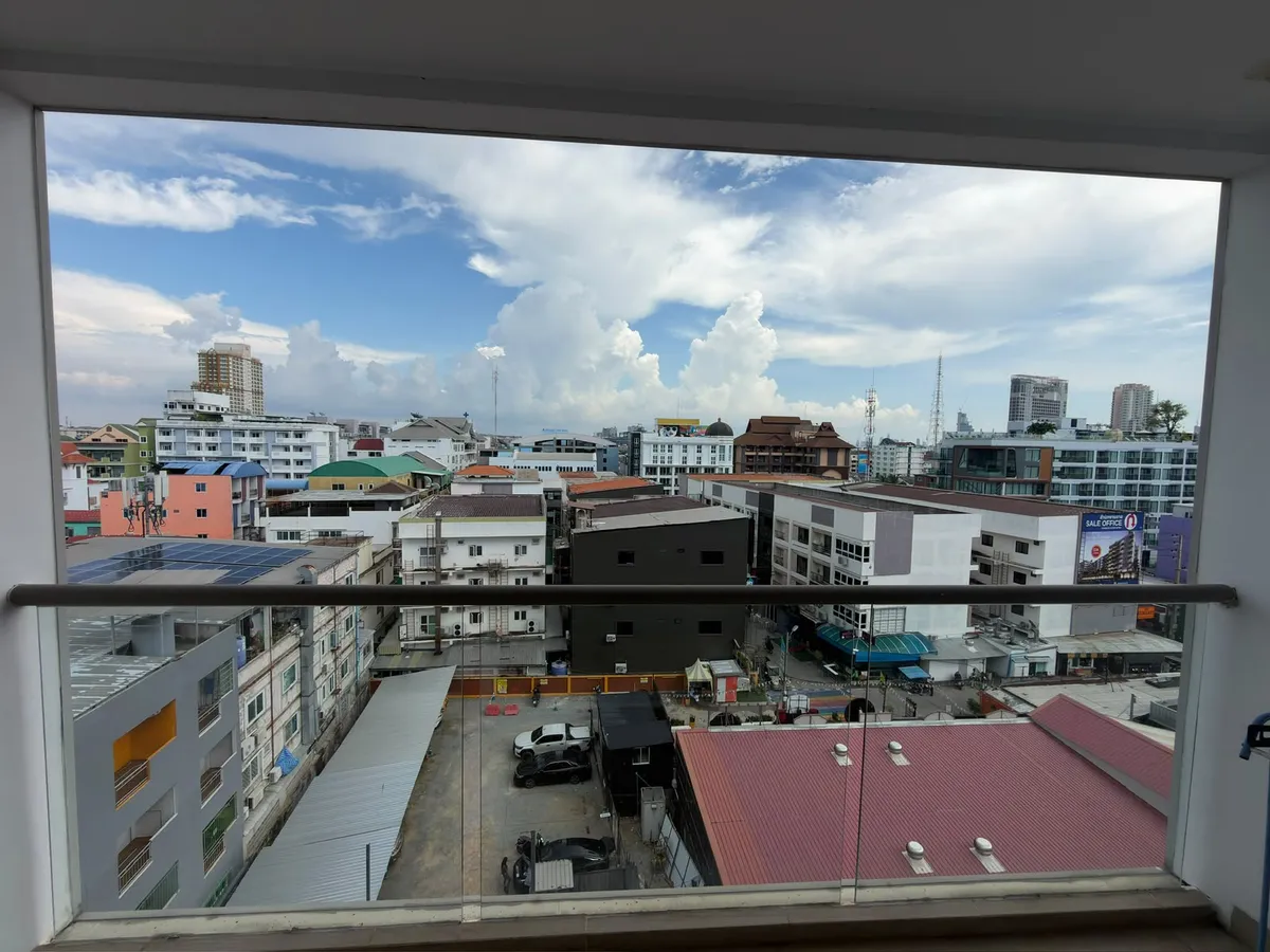 City View Studio Condo For Sale In Pattaya City Center!