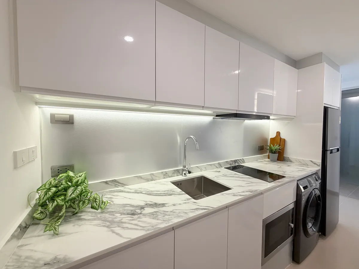 Renovated Studio Condo For Sale close to beach photo 10