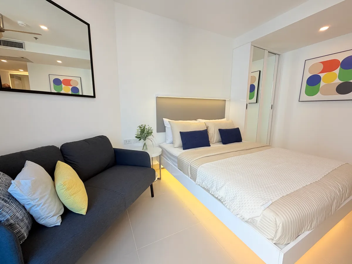 Renovated Studio Condo For Sale close to beach photo 6