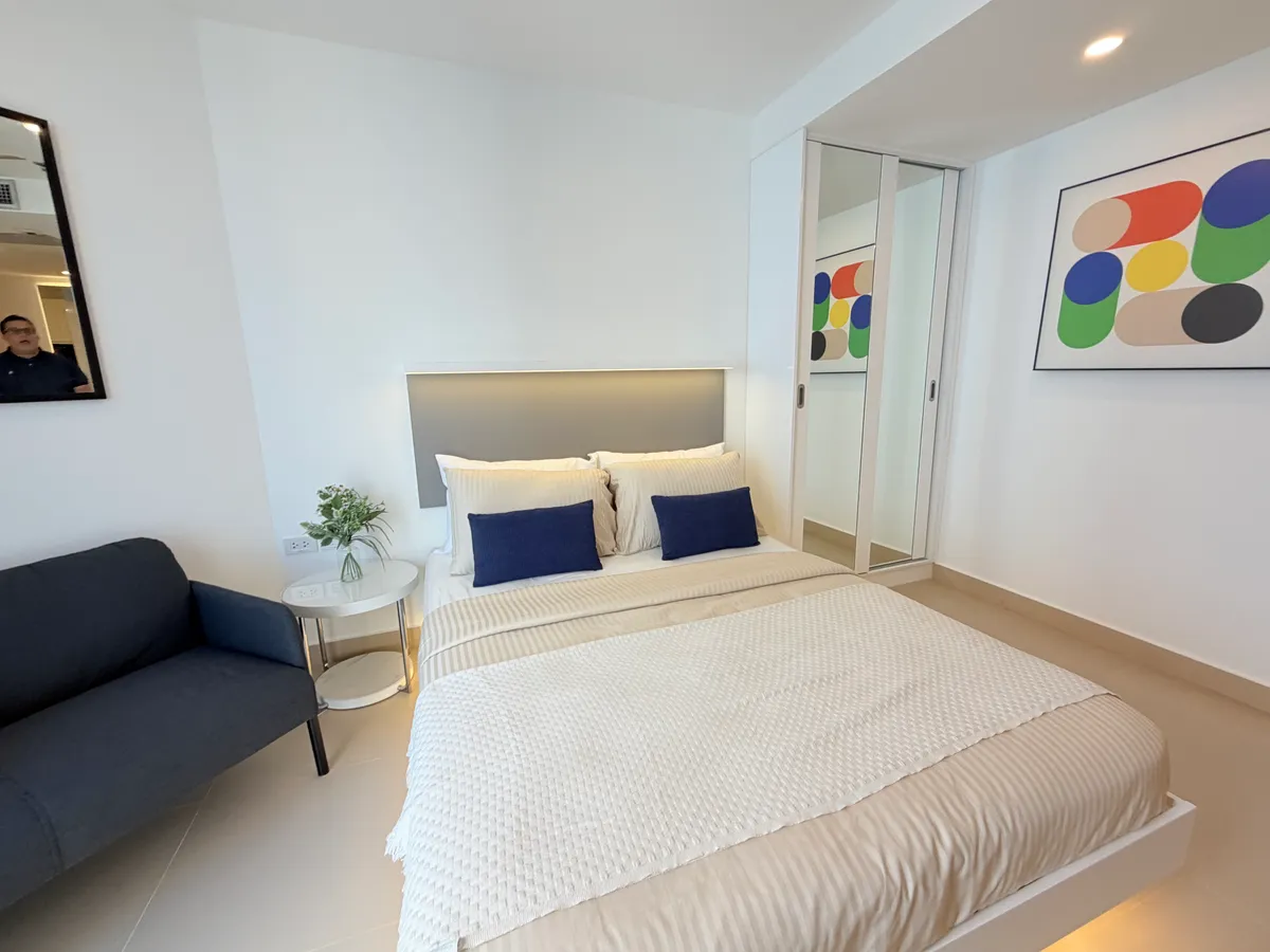 Renovated Studio Condo For Sale close to beach photo 5